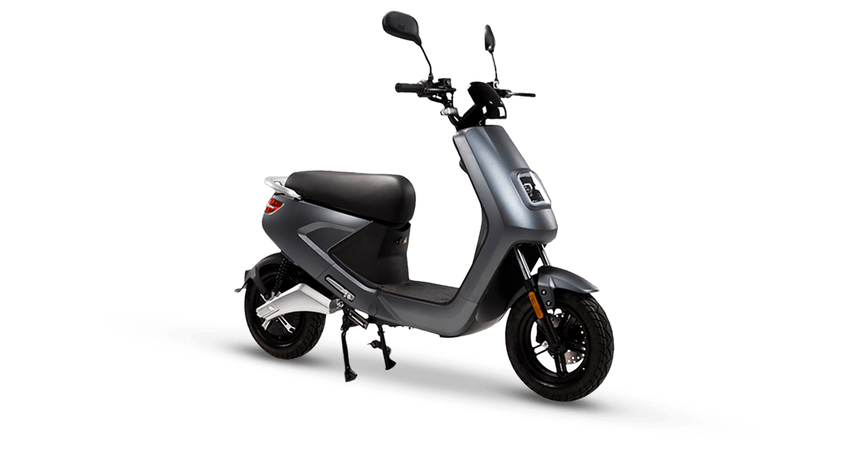 Scuter Electric N-Moto LX04 – Gri, Motor BOSCH 1440W, Autonomie 80 km, Dimensiuni 1750×570×1140mm, Greutate 80kg, Viteză 25 km/h, Fără Permis, CIV, COC & EEC+ Cadou Tricou N-Moto Imagine principală a produsului